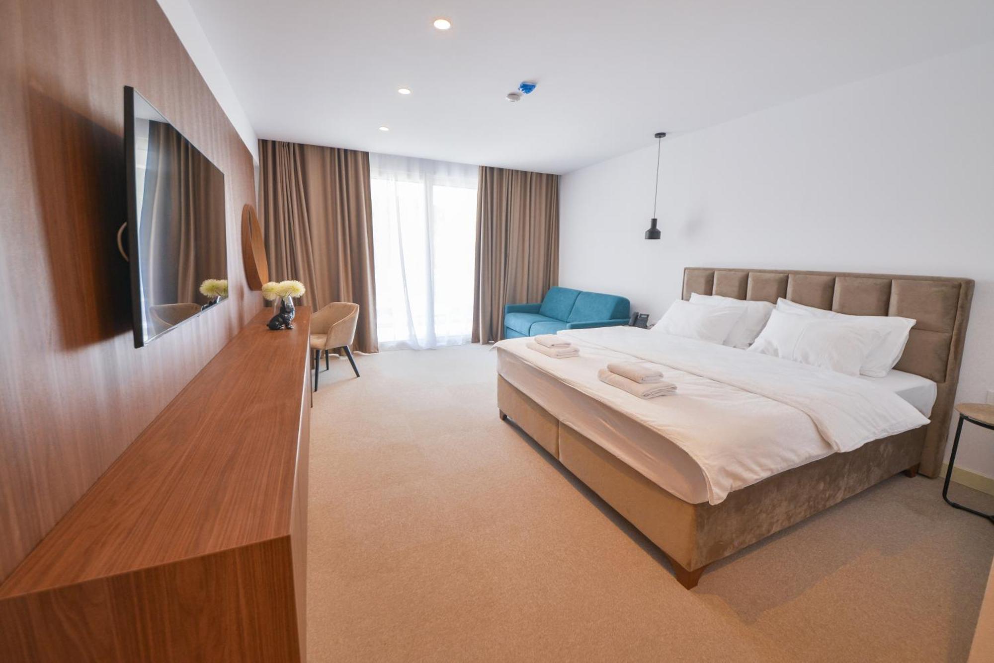 Hotel Riva بودفا المظهر الخارجي الصورة