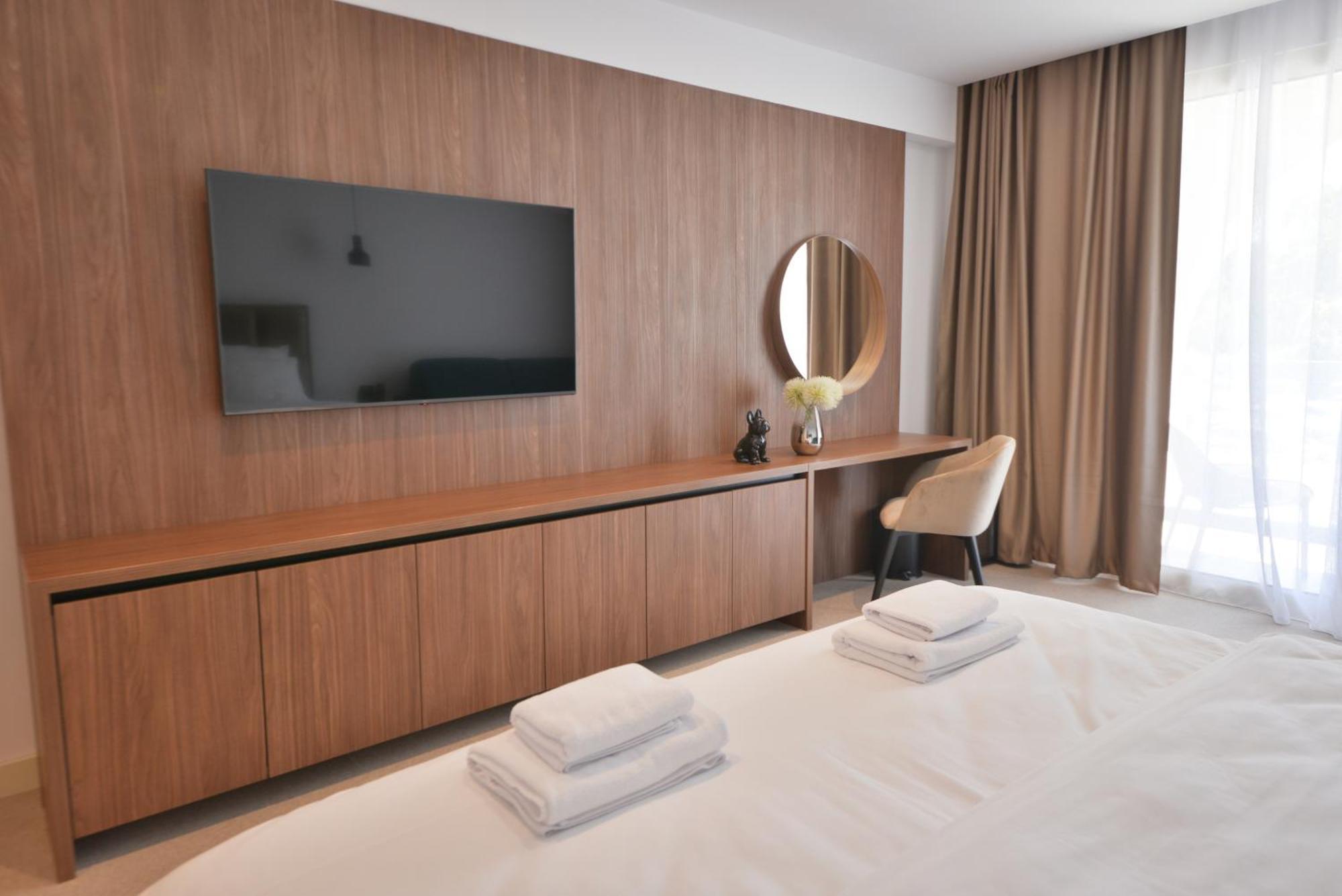 Hotel Riva بودفا المظهر الخارجي الصورة